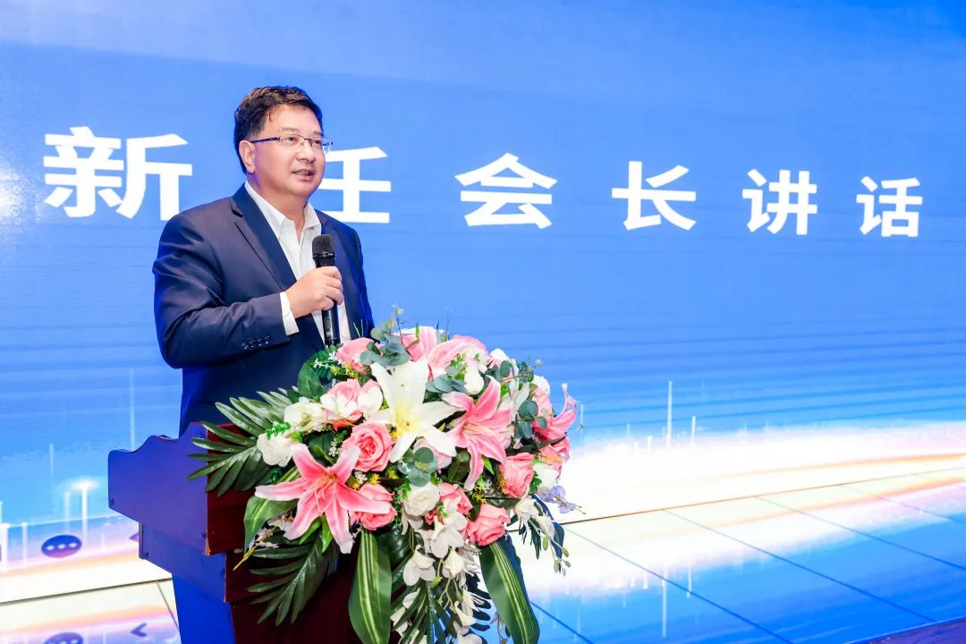 穗港澳高层次人才成果转化促进会成立大会圆满成功 新济药业吴传斌董事长当选会长 穗港澳高层次人才成果转化促进会成立大会圆满成功 新济药业吴传斌董事长当选会长
