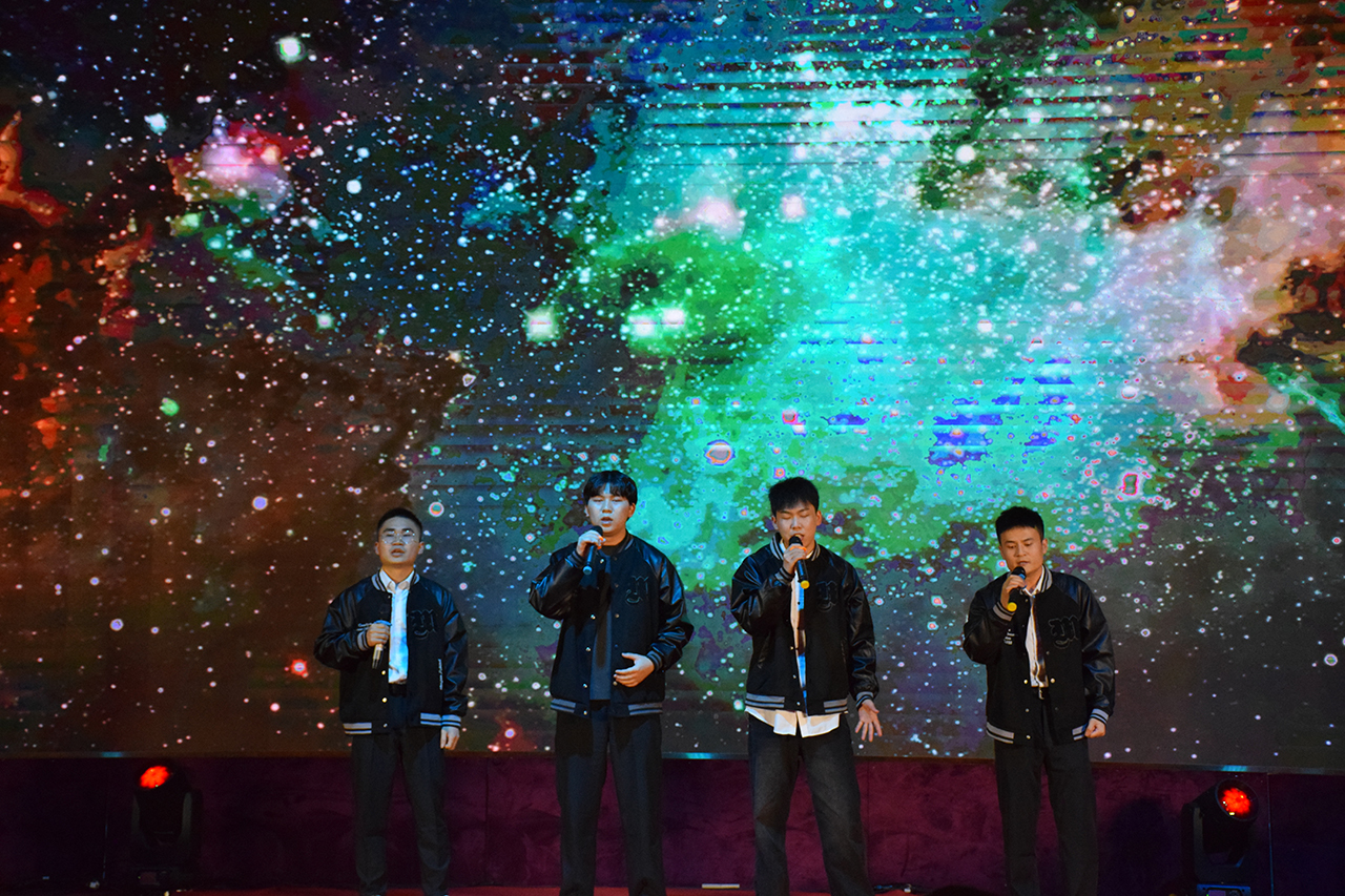凝心聚力 再创辉煌 | 2024“成长 精耕 开拓”轩宇车鼎年度盛典暨员工表彰大会隆重召开 凝心聚力 再创辉煌 | 2024“成长 精耕 开拓”轩宇车鼎年度盛典暨员工表彰大会隆重召开