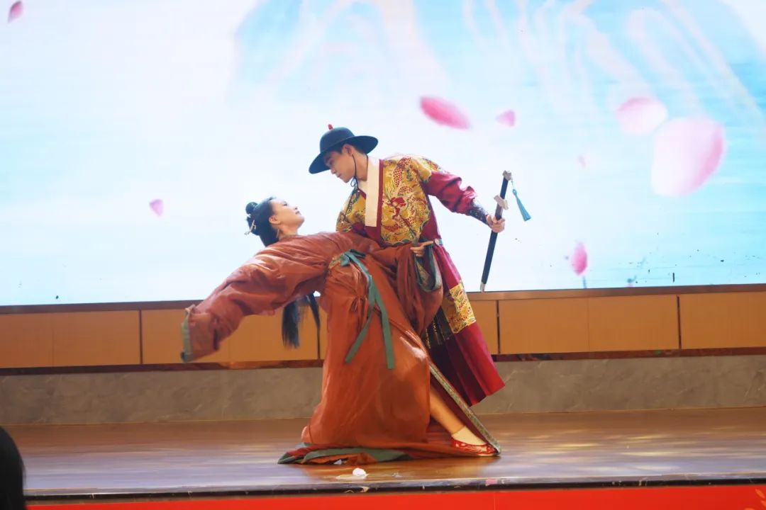院内新闻|广州中医药大学金沙洲医院2023年度年终总结暨表彰大会 院内新闻|广州中医药大学金沙洲医院2023年度年终总结暨表彰大会