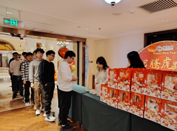 《乘风破浪奋楫前行,扬帆起航绘就新篇 |利君成十周年庆典圆满举行》 《乘风破浪奋楫前行,扬帆起航绘就新篇 |利君成十周年庆典圆满举行》