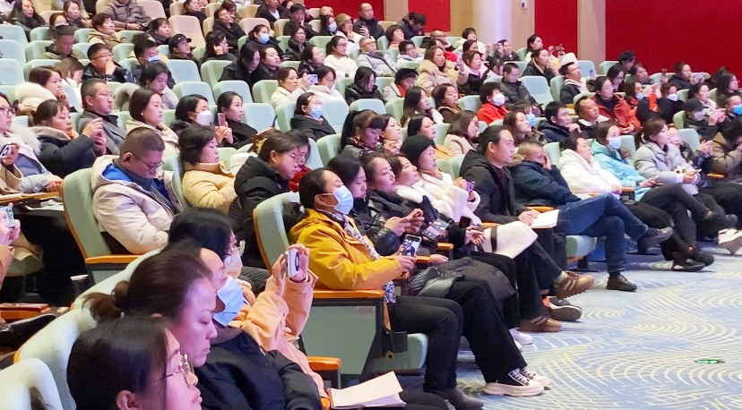 强求孩子改缺点,或许他优点就没了!这位心理老师说出了真相 强求孩子改缺点,或许他优点就没了!这位心理老师说出了真相