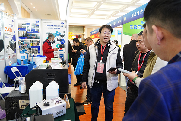 全国消杀企业齐聚江城,共谋未来高质量发展大计! 全国消杀企业齐聚江城,共谋未来高质量发展大计!
