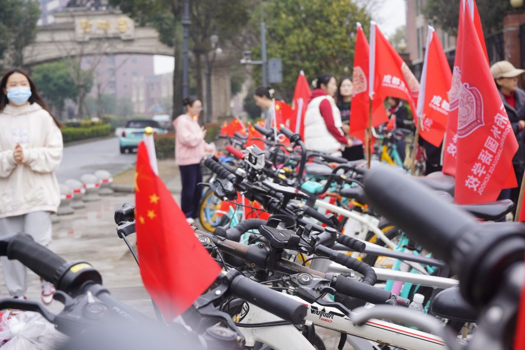 一路走一路望一路想