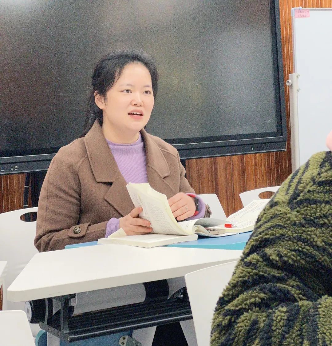 腹有诗书气自华，读书万卷始通神——刘旭名师工作室《高手教师》读书分享活动