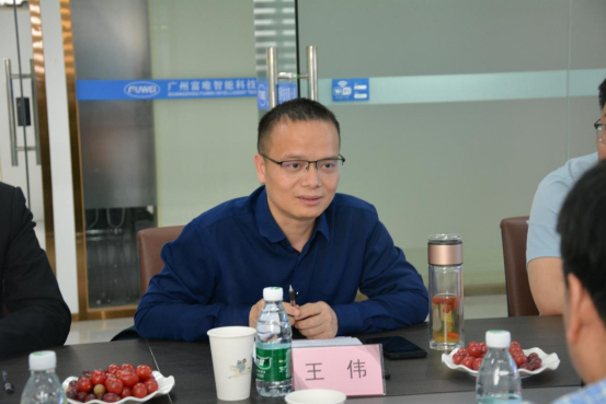 熱烈歡迎廣東省政府參事室調研組到富唯智能開展調研 熱烈歡迎廣東省政府參事室調研組到富唯智能開展調研