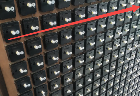 富唯智能案例|電子鐘機芯走時測試 富唯智能案例|電子鐘機芯走時測試
