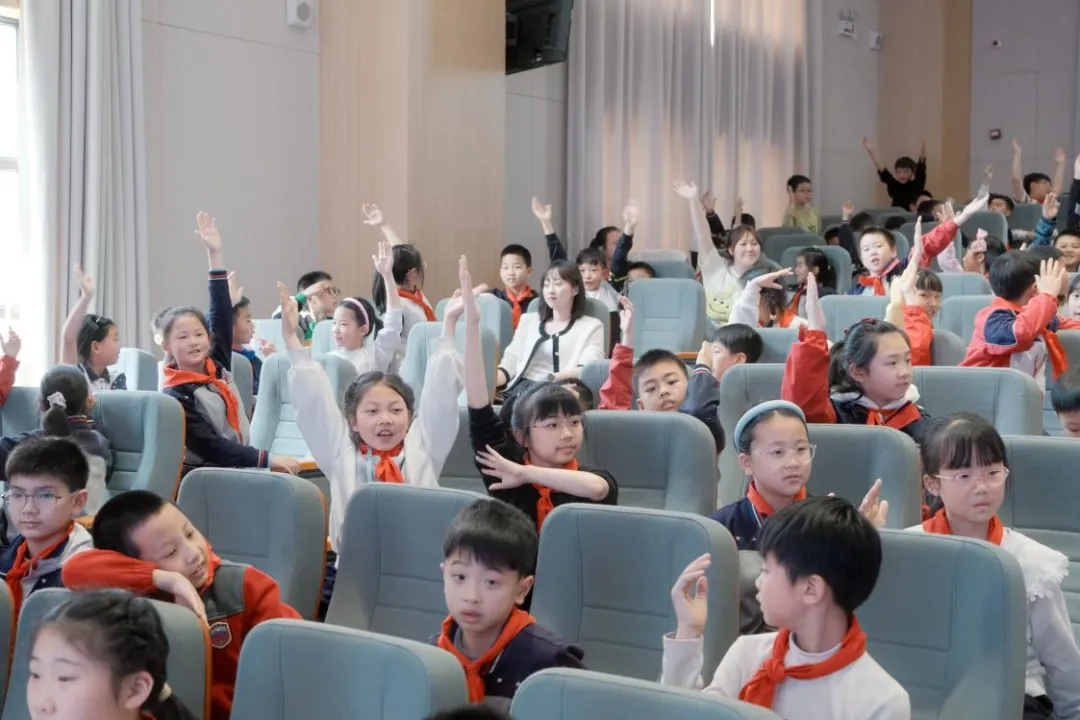 学长榜样——学姐给小学部学弟学妹讲述成长故事 学长榜样——学姐给小学部学弟学妹讲述成长故事