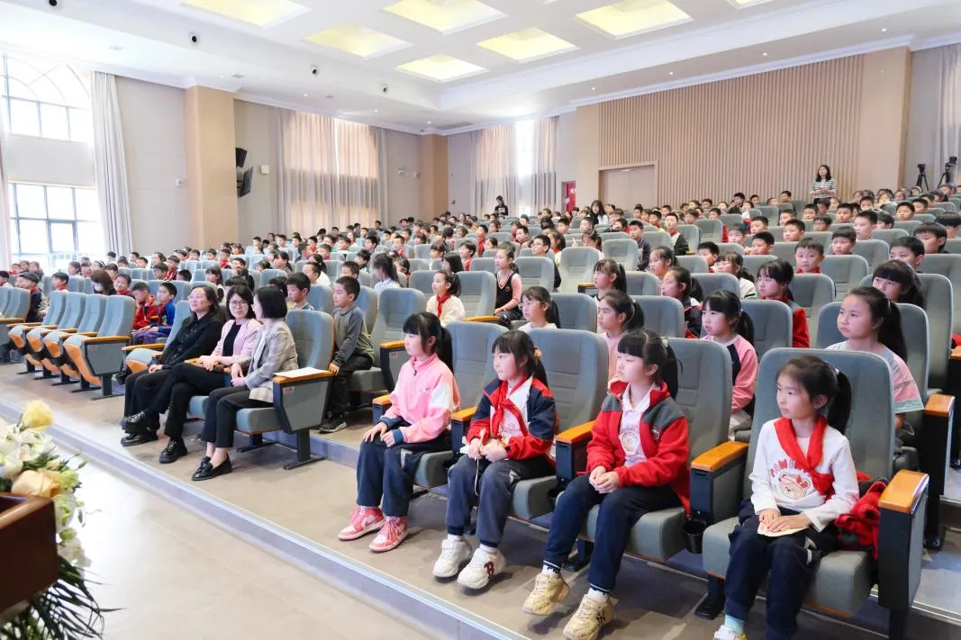学长榜样——学姐给小学部学弟学妹讲述成长故事 学长榜样——学姐给小学部学弟学妹讲述成长故事