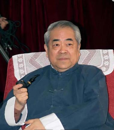 范曾和昔日恩师黄永玉反目,将老师画成一只狗进行讽刺,老师8个字回应 范曾和昔日恩师黄永玉反目,将老师画成一只狗进行讽刺,老师8个字回应