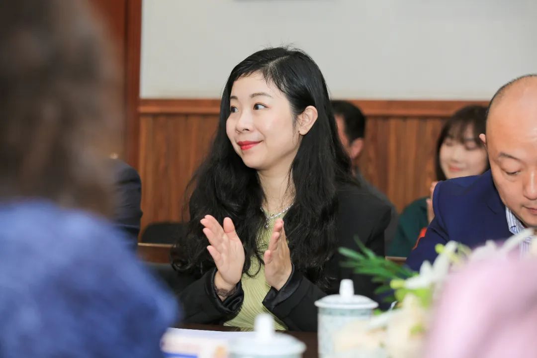 川港心连心，为国育英才——记香港校长代表团走进成都王府