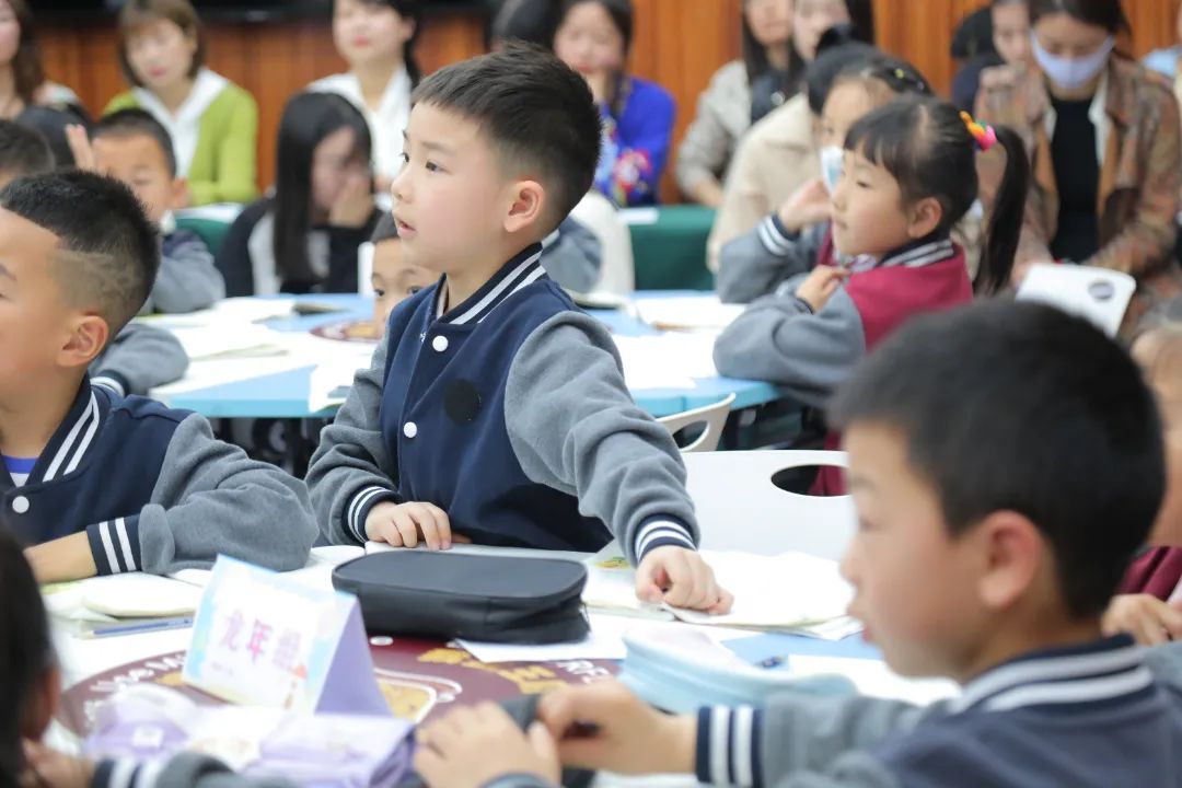 践行当表率，学术共生长——记成都王府校长公开课