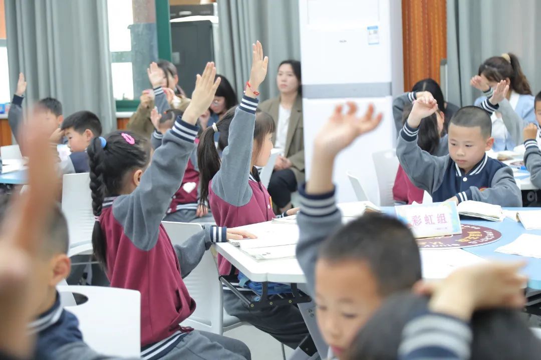 践行当表率，学术共生长——记成都王府校长公开课