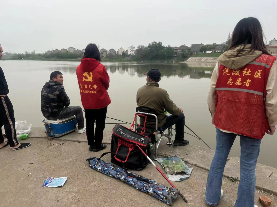 长江新区开展龙口闸水域禁捕专项行动