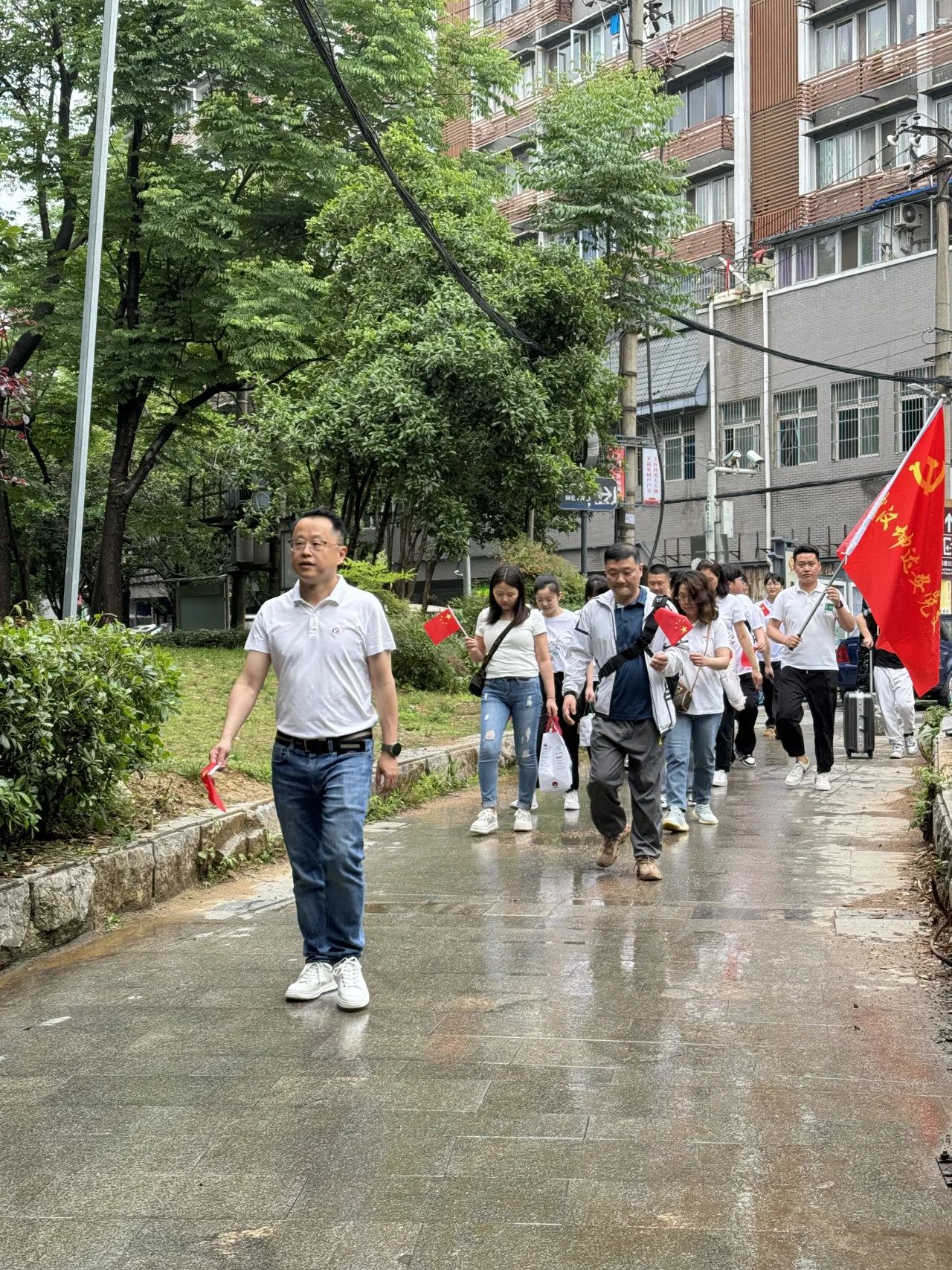 重温长征光荣史 勇拓新质生产力 重温长征光荣史 勇拓新质生产力
