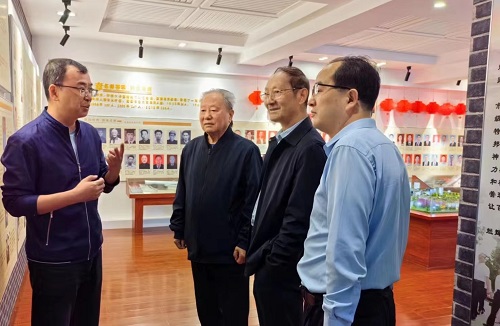 講好云屏故事 回報巴中中學 講好云屏故事 回報巴中中學