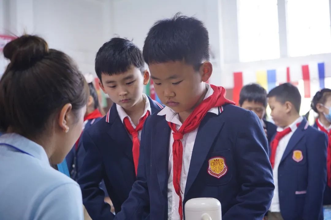 海洋趣寻宝，勇闯智慧岛———成都王府小学期中游园活动
