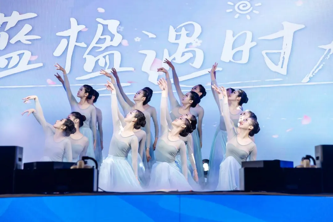 “音”为梦想,“乐”动青春!高中部举办第二届星海音乐节 “音”为梦想,“乐”动青春!高中部举办第二届星海音乐节