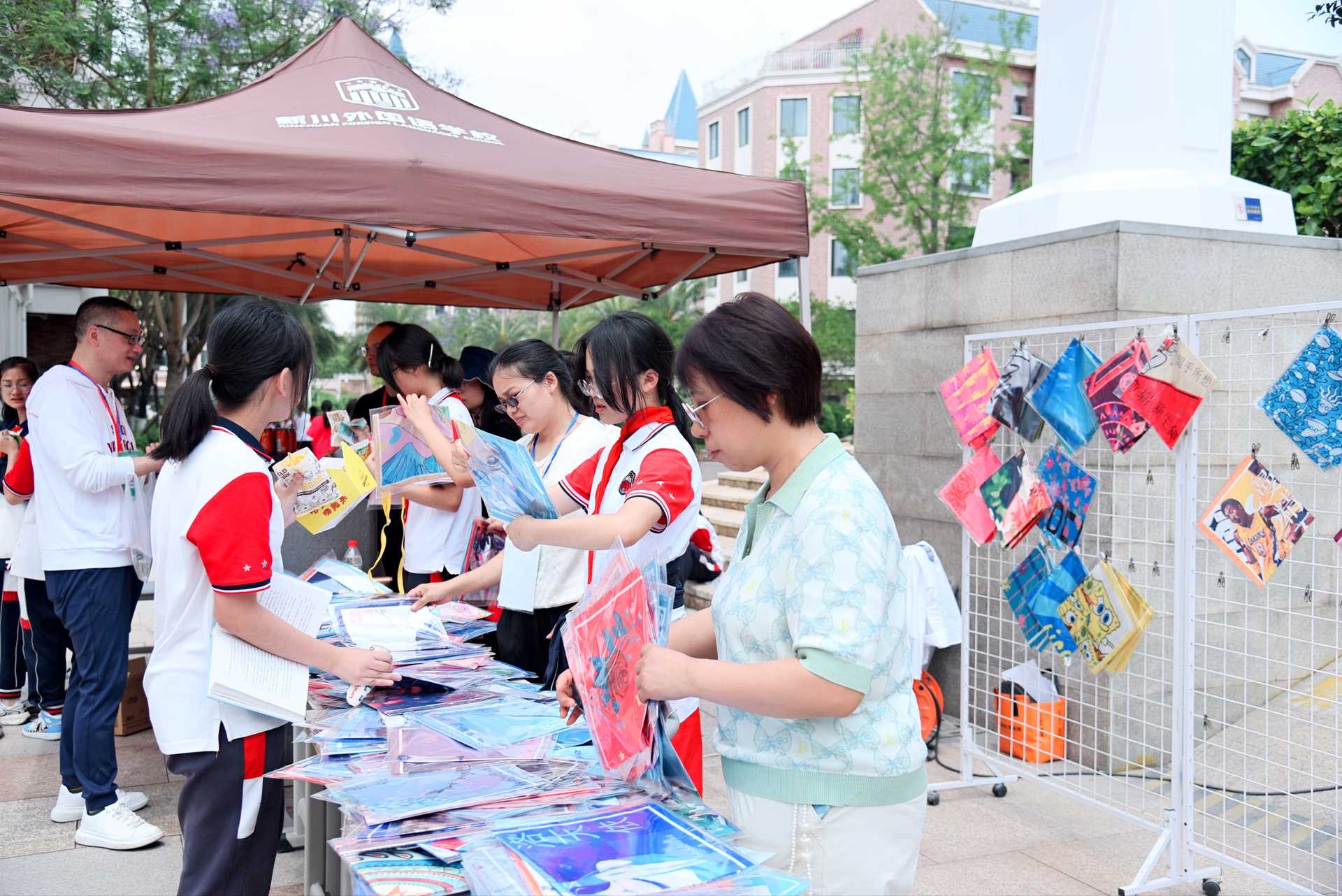 “买不到的特供奢侈品” “买不到的特供奢侈品”