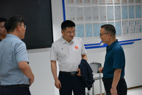 熱烈歡迎廣東工業大學機電學院劉強院長一行蒞臨我司參觀交流 熱烈歡迎廣東工業大學機電學院劉強院長一行蒞臨我司參觀交流