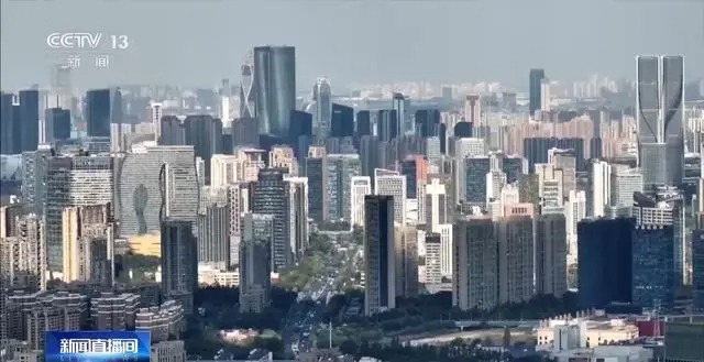 小包裹撬動大市場 超12萬家跨境電商企業“乘風出?!? title=