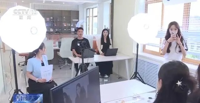 小包裹撬動大市場 超12萬家跨境電商企業(yè)“乘風出海”