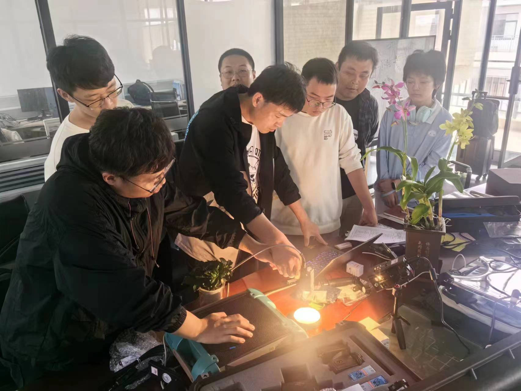 海南大学海洋科学与工程学院-FieldSpec 4 Hi-Res NG 地物光谱仪 海南大学海洋科学与工程学院-FieldSpec 4 Hi-Res NG 地物光谱仪