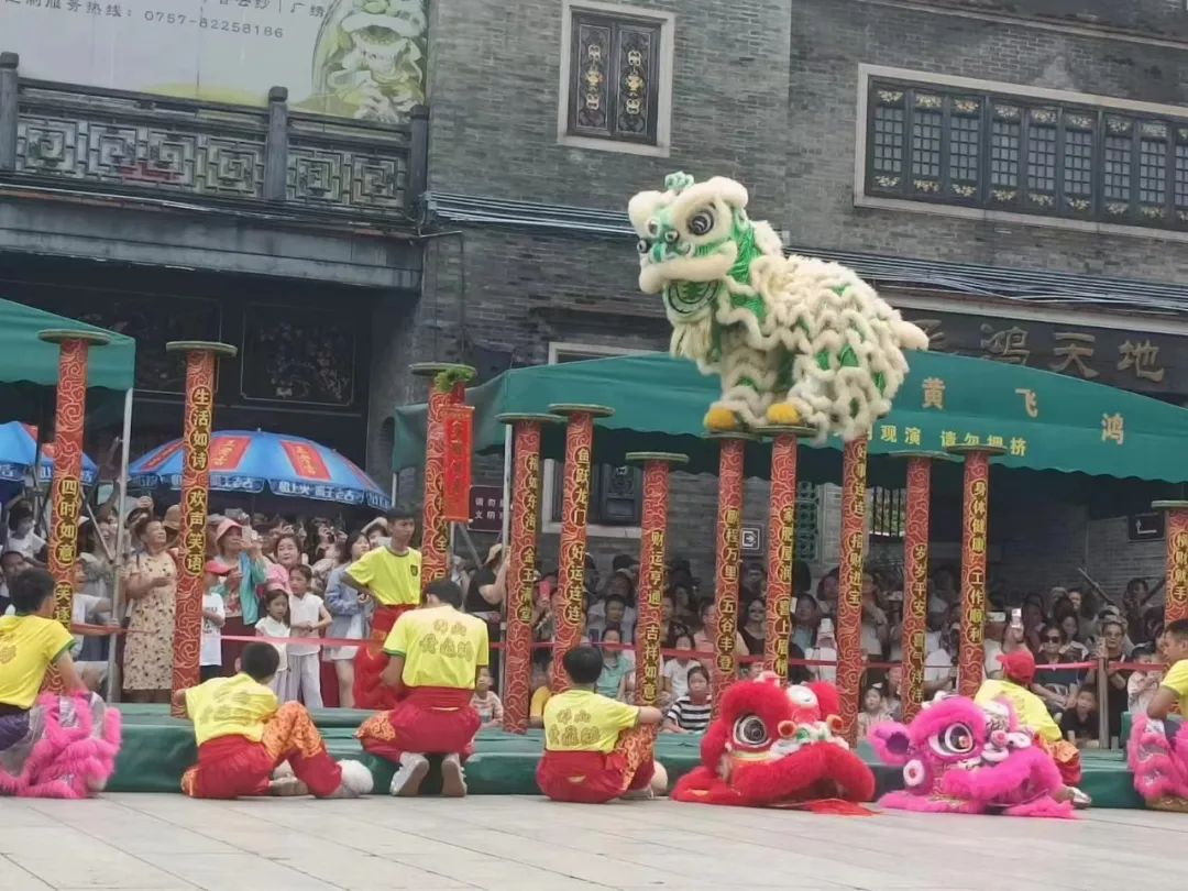 醒狮与武术表演 小尺寸功率电感