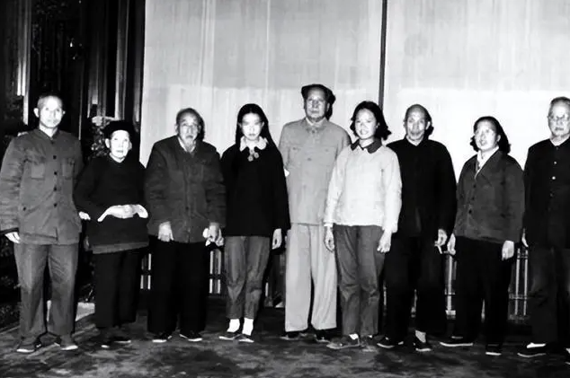 俄罗斯解密的这份毛主席的个人履历表,纠正了我们的哪些错误认识 俄罗斯解密的这份毛主席的个人履历表,纠正了我们的哪些错误认识