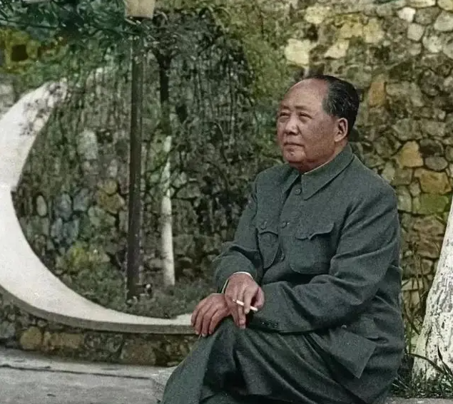俄罗斯解密的这份毛主席的个人履历表,纠正了我们的哪些错误认识 俄罗斯解密的这份毛主席的个人履历表,纠正了我们的哪些错误认识