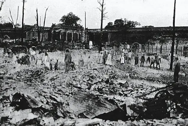 大清灭亡前,发生三件无法解释的怪事,难道世界上真有亡国之兆 大清灭亡前,发生三件无法解释的怪事,难道世界上真有亡国之兆