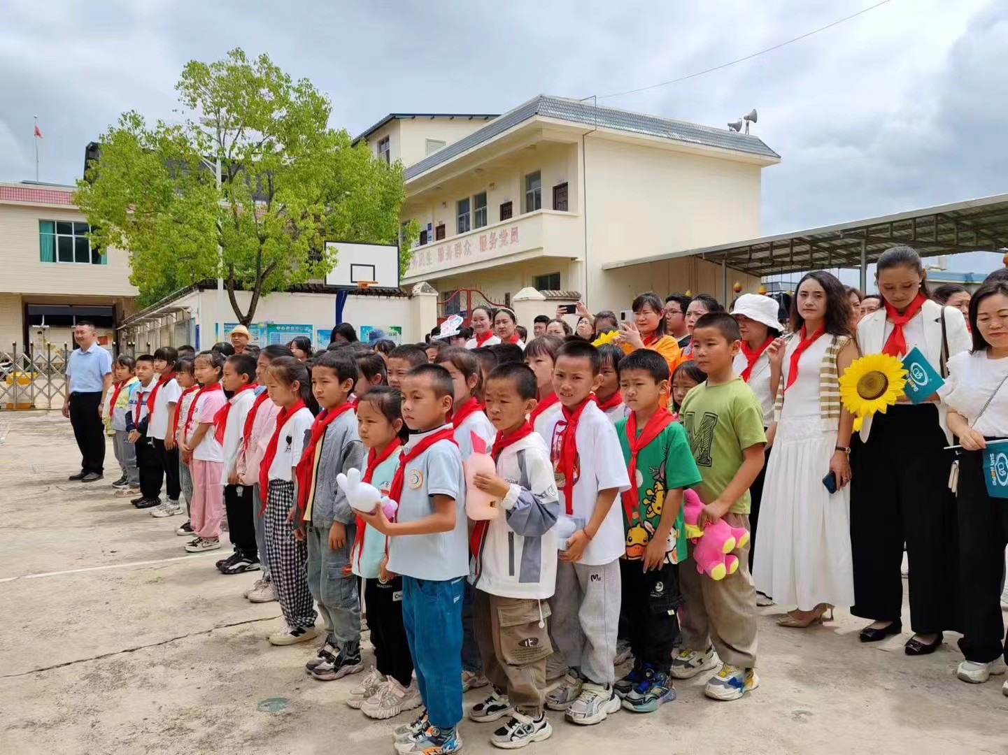 Letting Love Continue, Never Interrupted | Sun Hope Charity Season Heartwarming Revisits Letting Love Continue, Never Interrupted | Sun Hope Charity Season Heartwarming Revisits