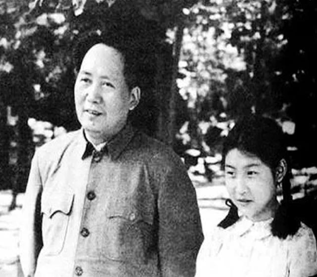 76年毛主席病重,躺在病床上含泪嘱咐李敏:有件事你要帮我去办 76年毛主席病重,躺在病床上含泪嘱咐李敏:有件事你要帮我去办