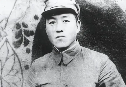 他是我党最大抗日根据地创始人,位高权重,建国后却只是一小处长 他是我党最大抗日根据地创始人,位高权重,建国后却只是一小处长