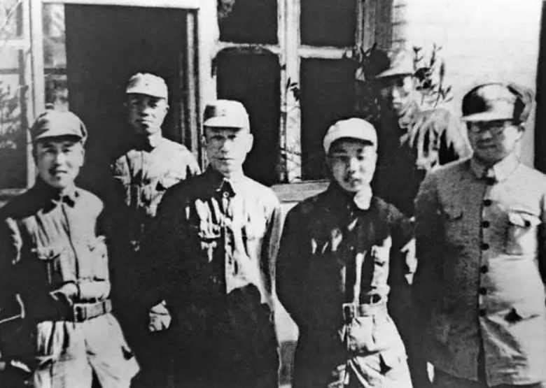 他是我党最大抗日根据地创始人,位高权重,建国后却只是一小处长 他是我党最大抗日根据地创始人,位高权重,建国后却只是一小处长