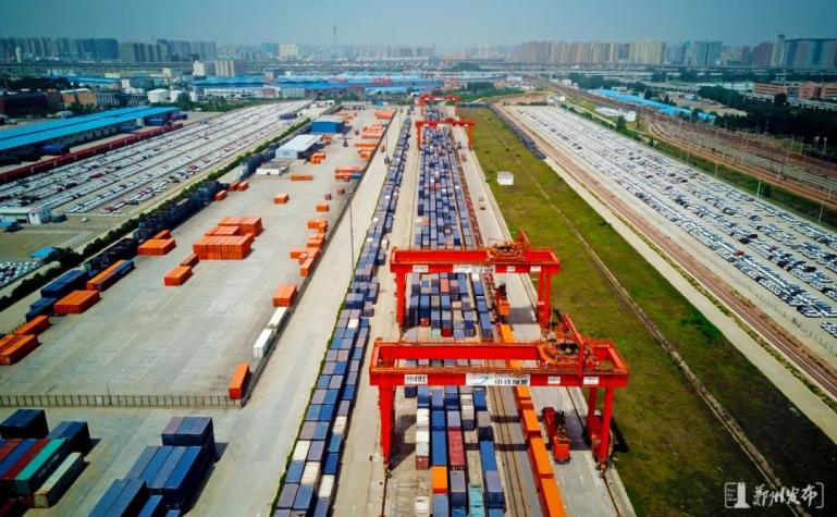 入选全球性国际邮政快递枢纽承载城市!郑州有这些优势→ 入选全球性国际邮政快递枢纽承载城市!郑州有这些优势→