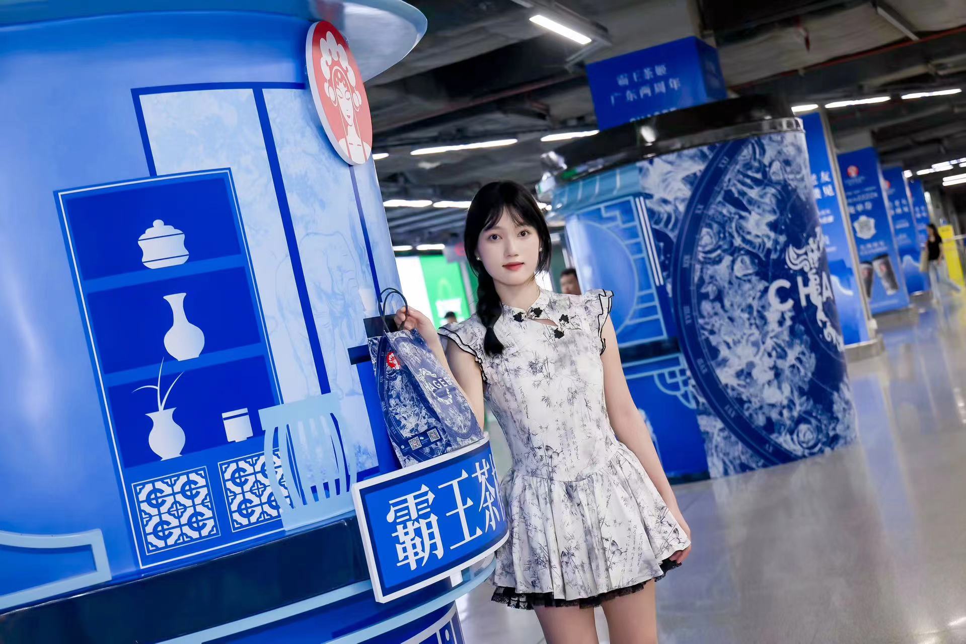 地铁广告展现形式及投放价格 地铁广告展现形式及投放价格