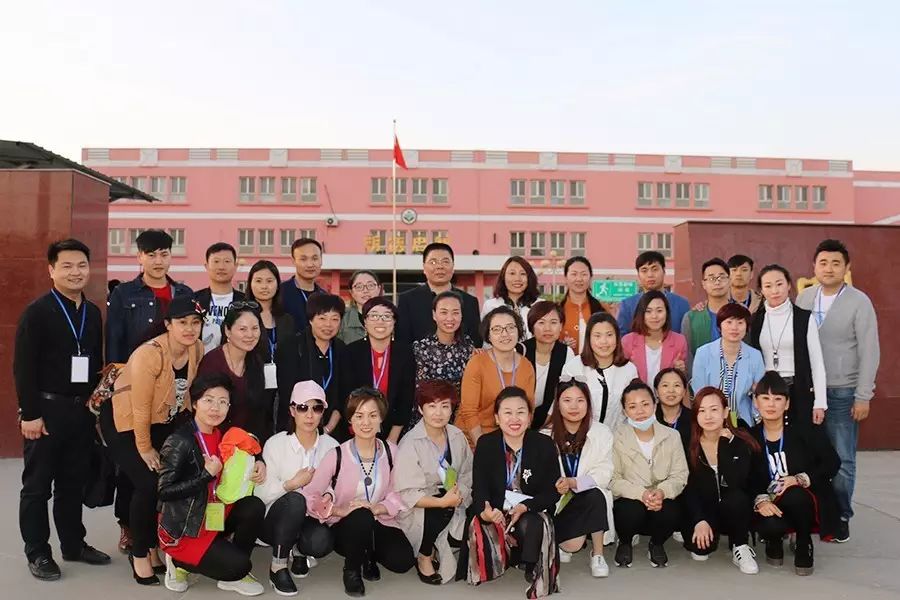 The 82nd Sun Hope Xu Qing Primary School in Lüguantun, Chenguantun Town, Jinghai District, Tianjin. The 82nd Sun Hope Xu Qing Primary School in Lüguantun, Chenguantun Town, Jinghai District, Tianjin.