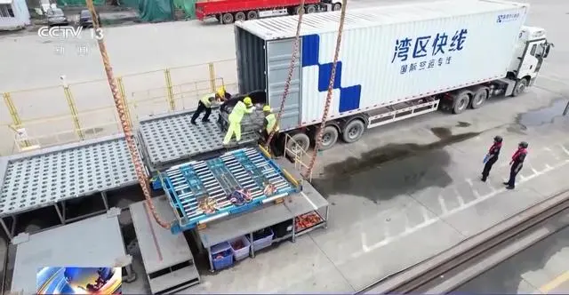 出口直装、进口直提 粤港两地跨境航空物流合作更紧密 出口直装、进口直提 粤港两地跨境航空物流合作更紧密