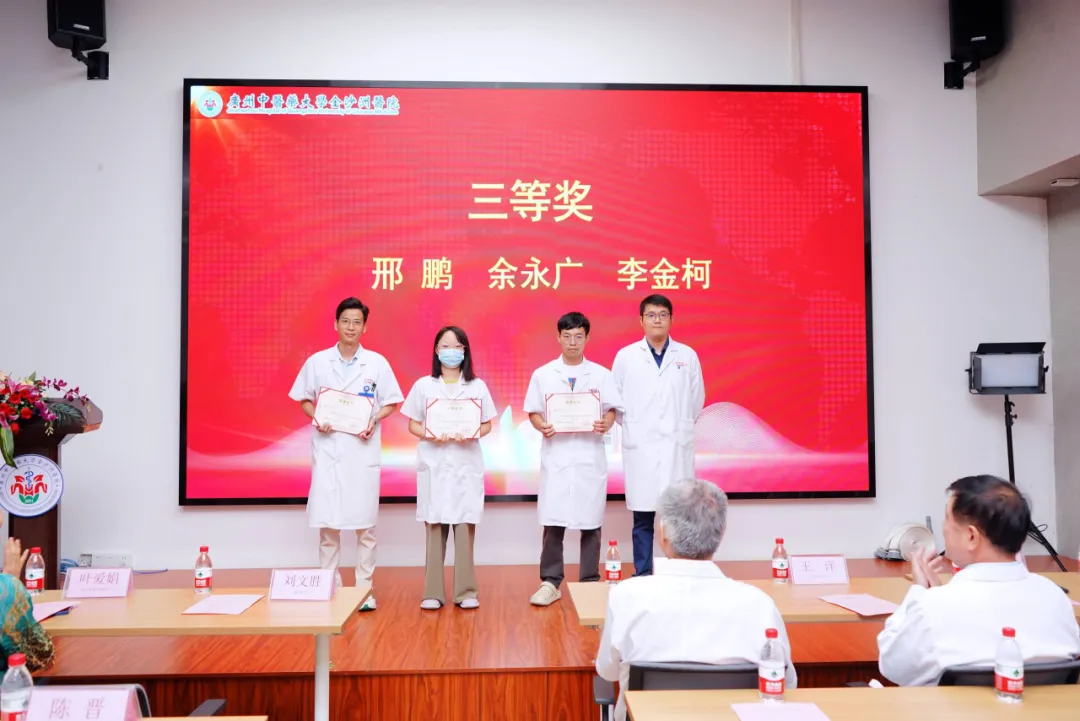 中国医师节|崇尚人文精神,彰显医者仁心 中国医师节|崇尚人文精神,彰显医者仁心