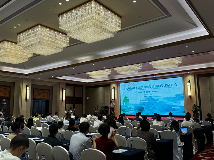 理加联合参加第八届陆地生态学青年学者国际学术研讨会 理加联合参加第八届陆地生态学青年学者国际学术研讨会
