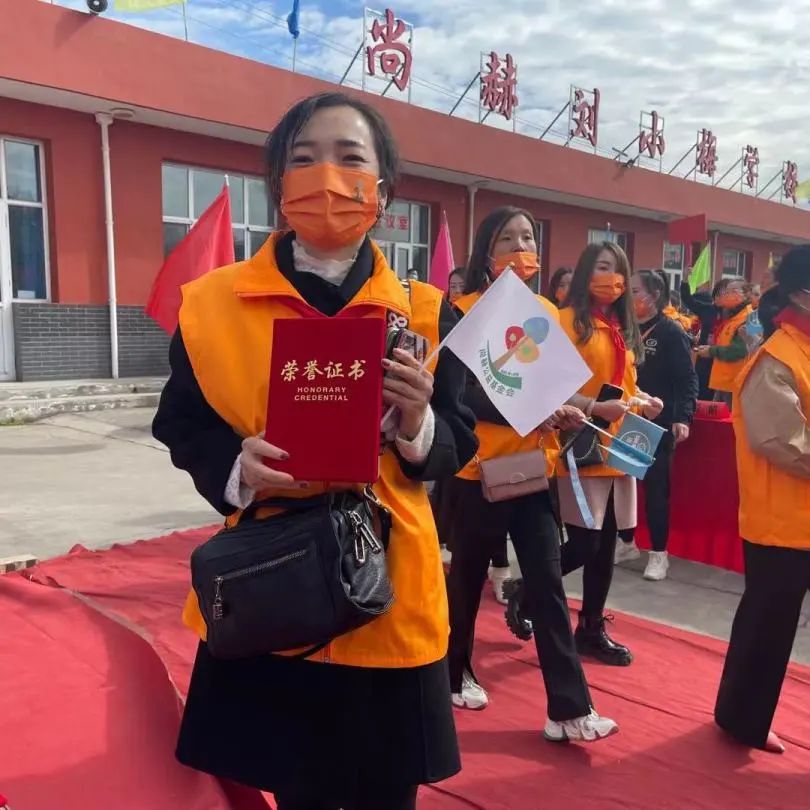 The 216th Dai County Yangmingbao Town Dongguan Sunhope Liu Xiaomei School