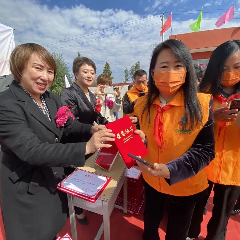 The 216th Dai County Yangmingbao Town Dongguan Sunhope Liu Xiaomei School