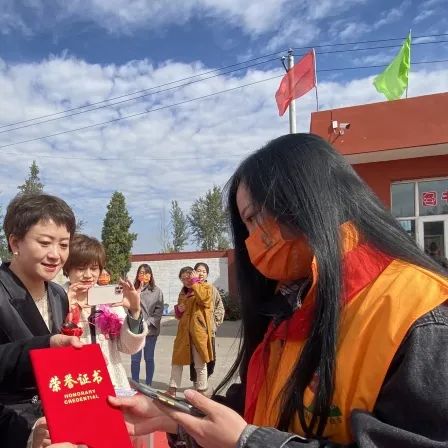 The 216th Dai County Yangmingbao Town Dongguan Sunhope Liu Xiaomei School