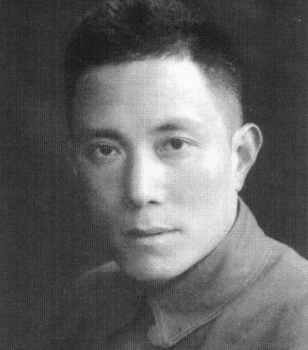 曹聚仁:为国尽忠为人滥情,他婚内两次出轨女学生,一声爱称终误前妻一生 曹聚仁:为国尽忠为人滥情,他婚内两次出轨女学生,一声爱称终误前妻一生