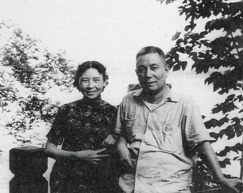曹聚仁:为国尽忠为人滥情,他婚内两次出轨女学生,一声爱称终误前妻一生 曹聚仁:为国尽忠为人滥情,他婚内两次出轨女学生,一声爱称终误前妻一生