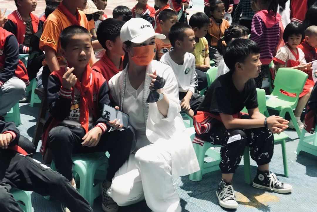 第222所 貴州省興義市萬峰林街道辦事處甕本尚赫吳德成小學(xué) 第222所 貴州省興義市萬峰林街道辦事處甕本尚赫吳德成小學(xué)