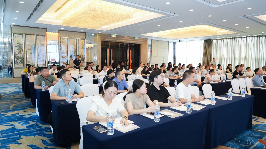 省造价协会举办“人工智能在建设领域影响及典型应用”专题讲座