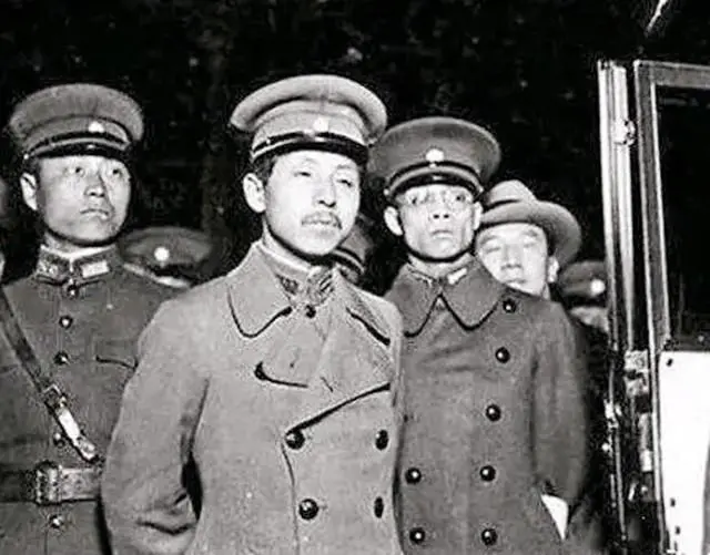当年活捉蒋介石的孙铭九,在西安事变结束后,解放后怎样了? 当年活捉蒋介石的孙铭九,在西安事变结束后,解放后怎样了?