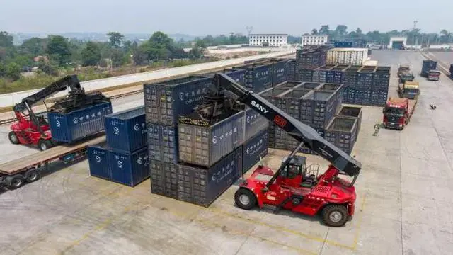 中老铁路国际货物运输突破1000万吨 中老铁路国际货物运输突破1000万吨