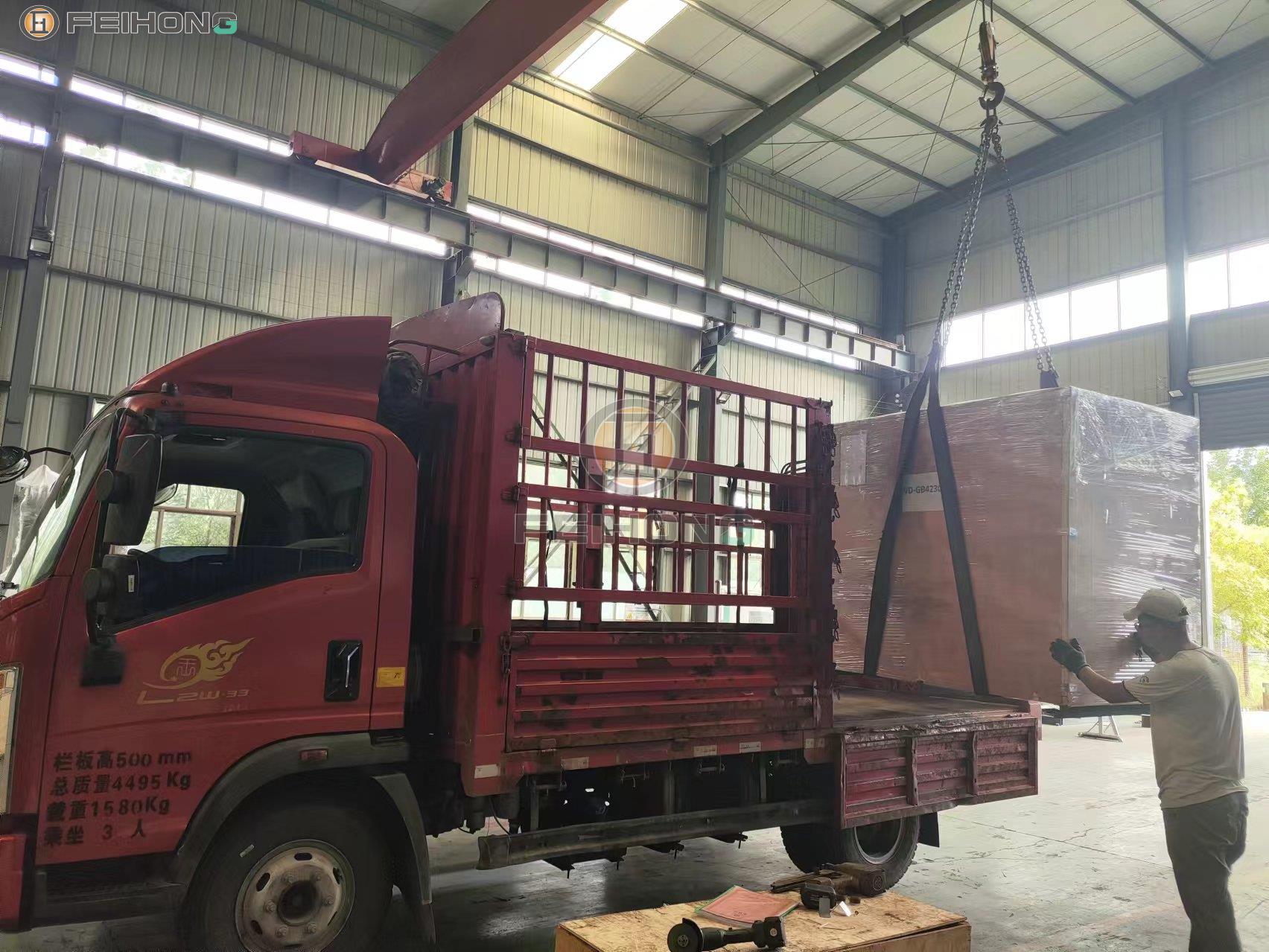 喜訊！熱烈慶祝飛宏1套數(shù)控鋼筋加工設(shè)備裝車(chē)完畢順利發(fā)出